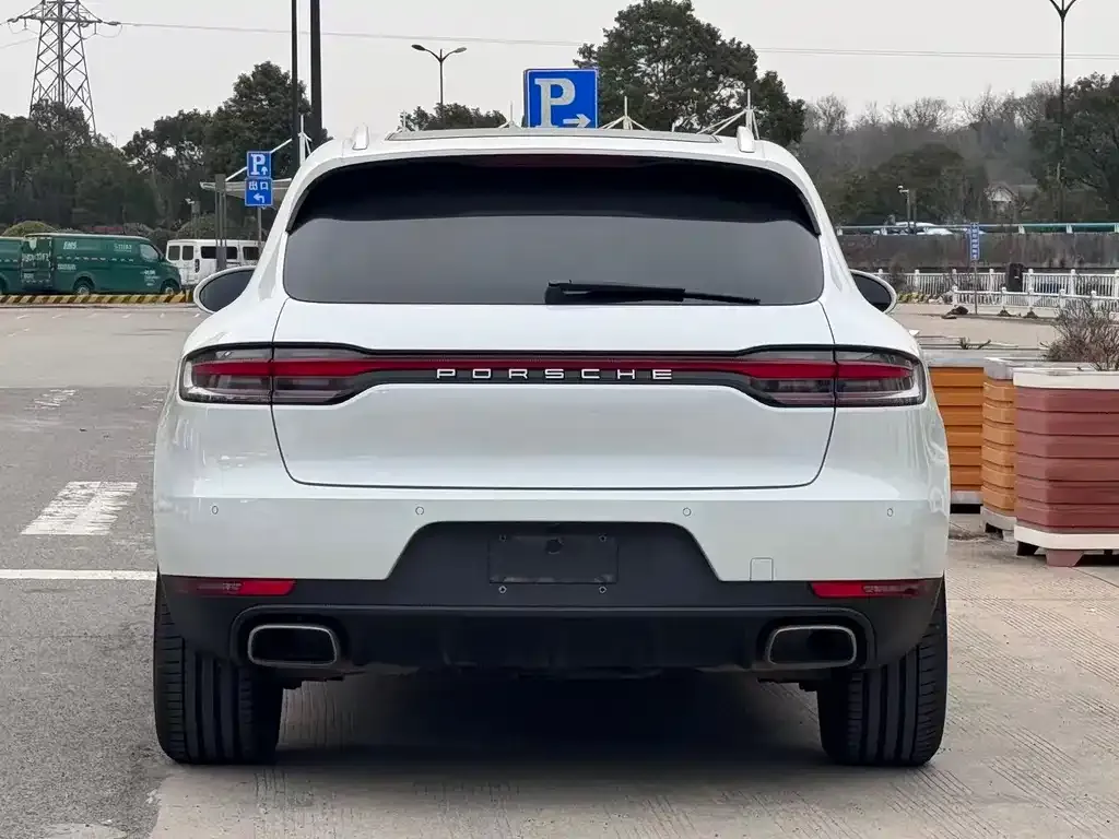 Porsche Macan — фото 7