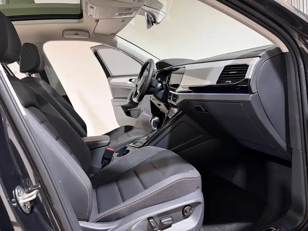 Volkswagen Tayron 2021 из CN, фото 8