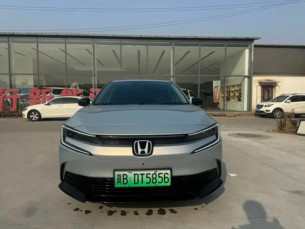 Honda e:NP2 2024 из CN, фото 2