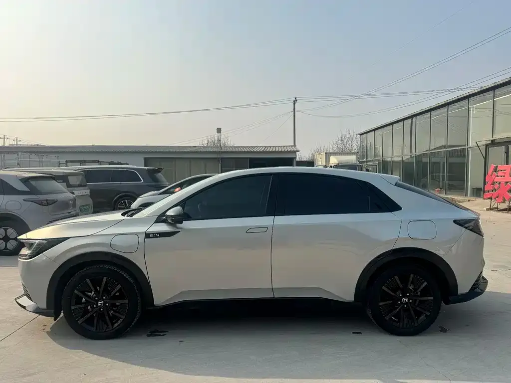 Honda e:NP2 2024 из CN, фото 5