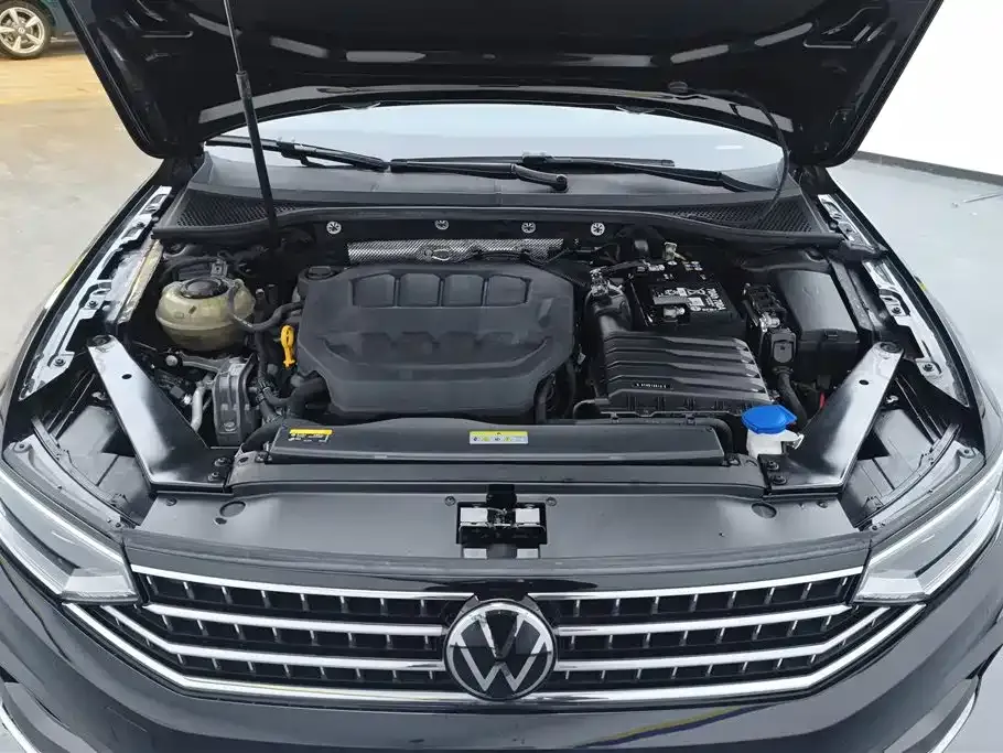Volkswagen Magotan 2024 из CN, фото 10