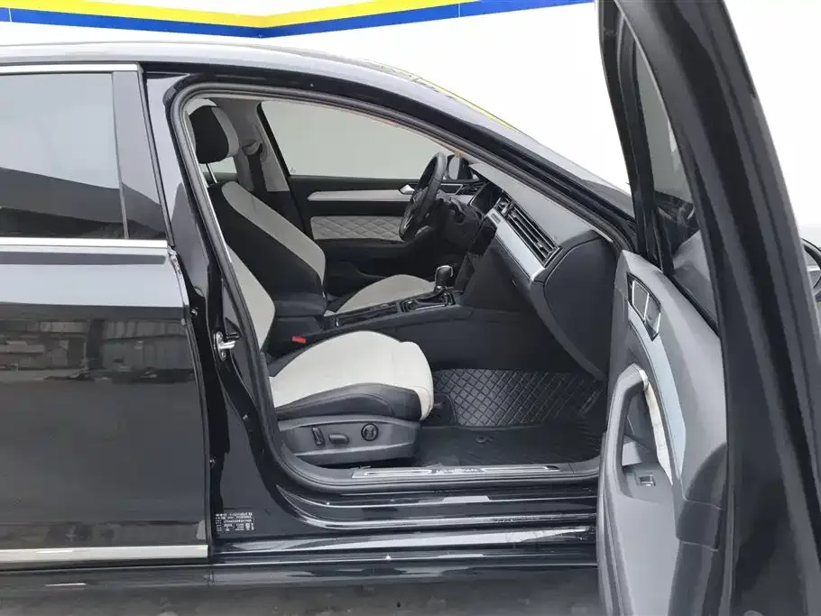 Volkswagen Magotan 2024 из CN, фото 8