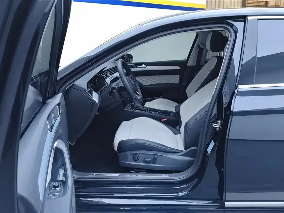 Volkswagen Magotan 2024 из CN, фото 9
