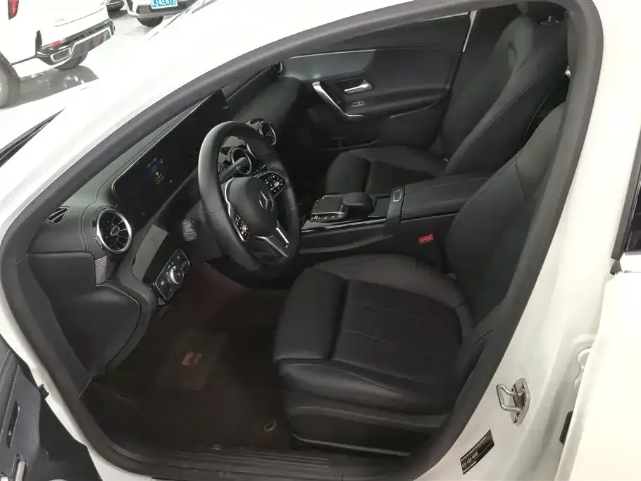 Mercedes-Benz A-Class 2021 из CN, фото 2
