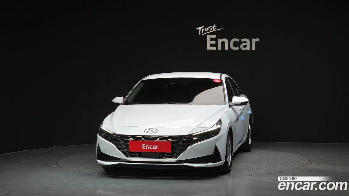 Hyundai AVANTE — фото 3