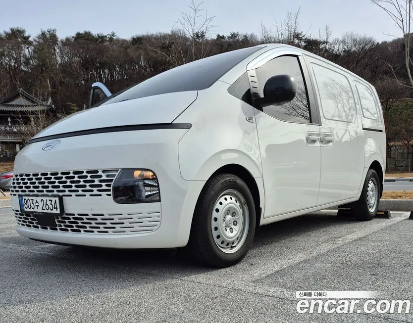 Hyundai Staria — фото 1