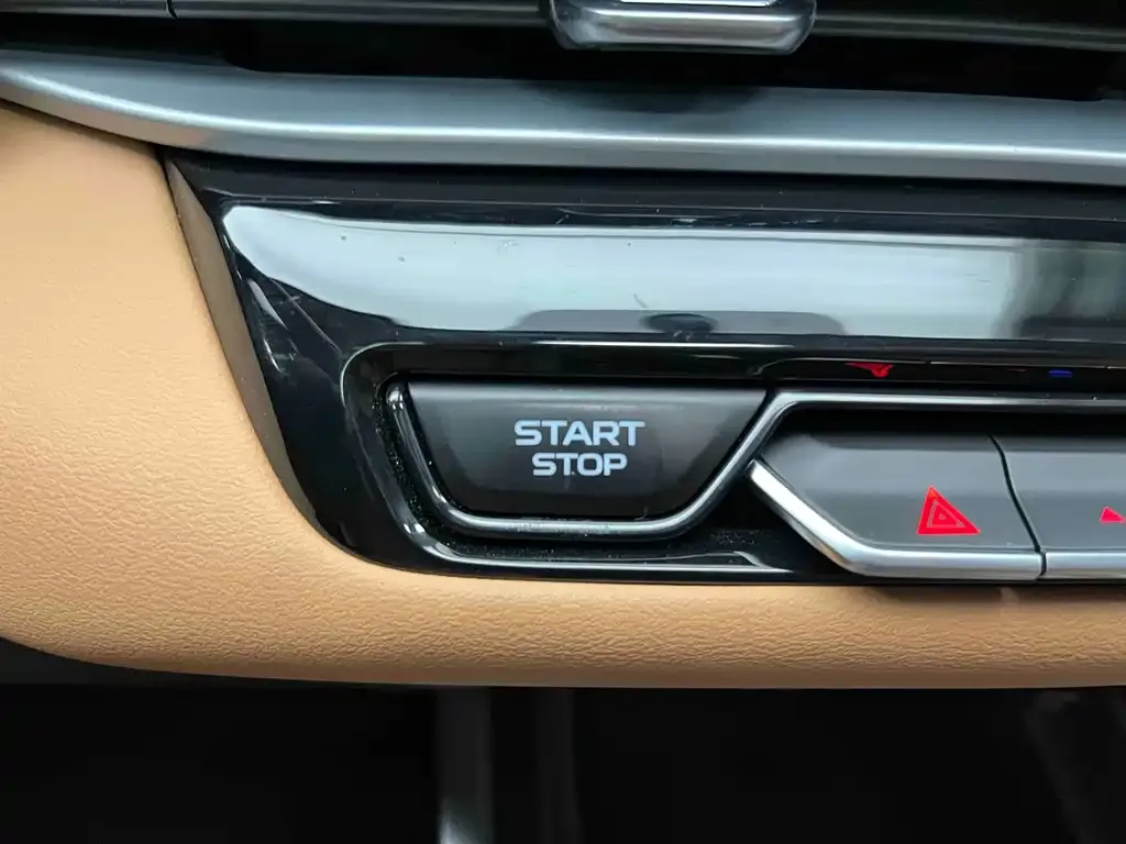 Geely Emgrand 2024 из CN, фото 7