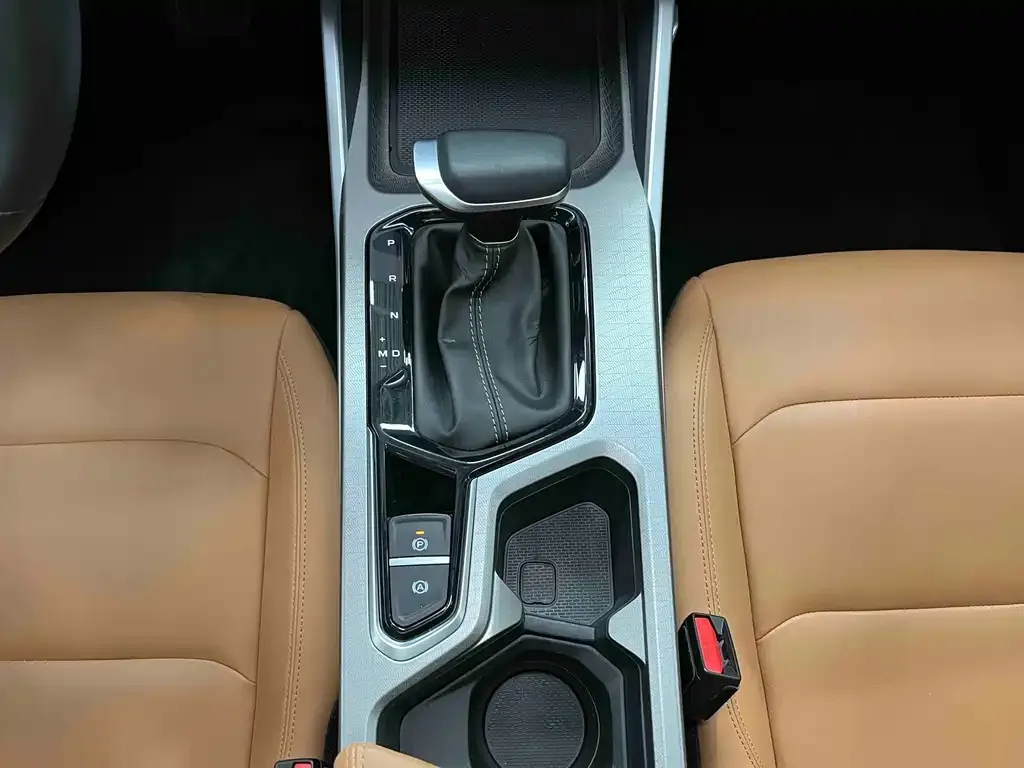 Geely Emgrand 2024 из CN, фото 4