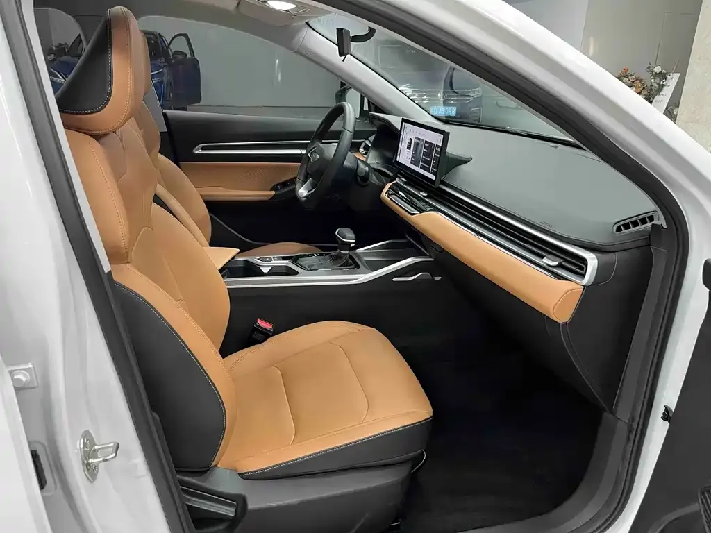 Geely Emgrand 2024 из CN, фото 5