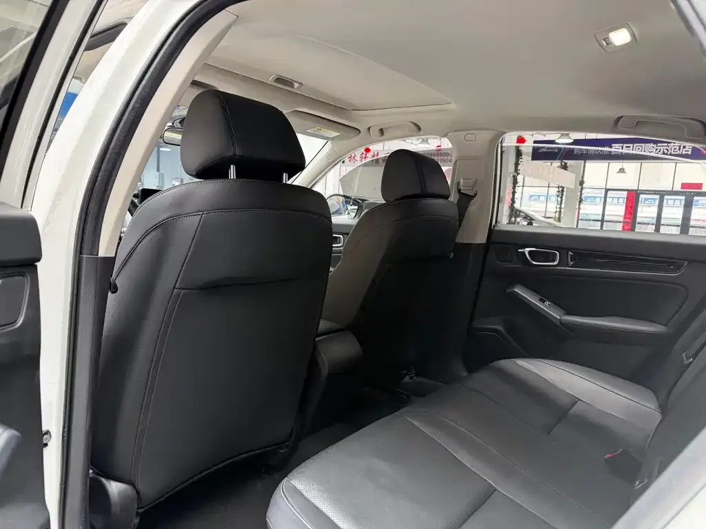 Honda Civic 2023 из CN, фото 5