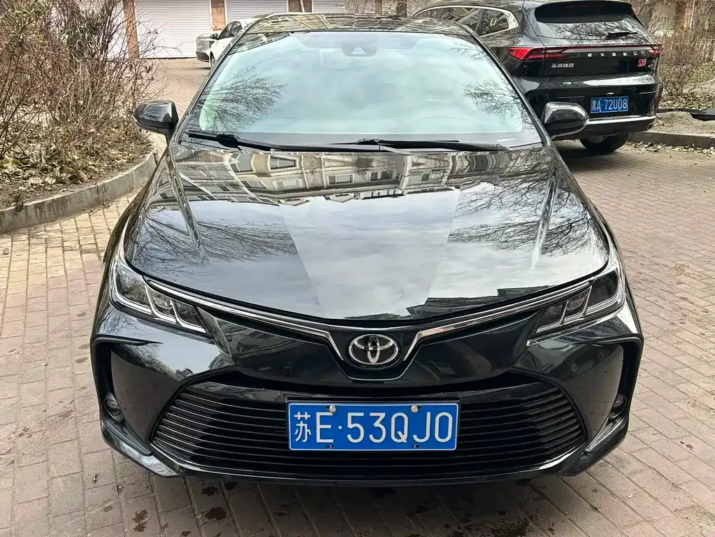 Toyota Corolla — фото 8