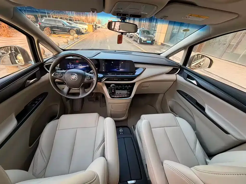 Buick GL8 2024 из CN, фото 8