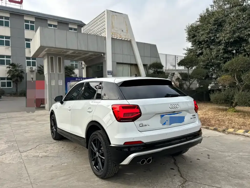 Audi Q2L 2021 из CN, фото 3