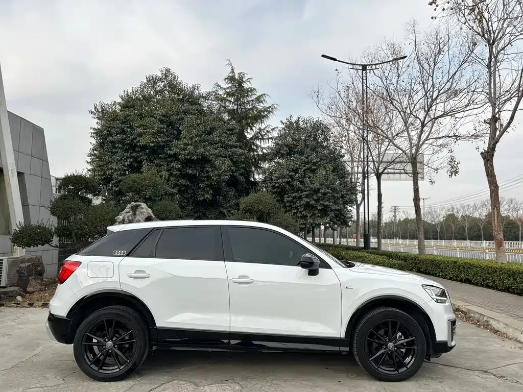 Audi Q2L 2021 из CN, фото 5