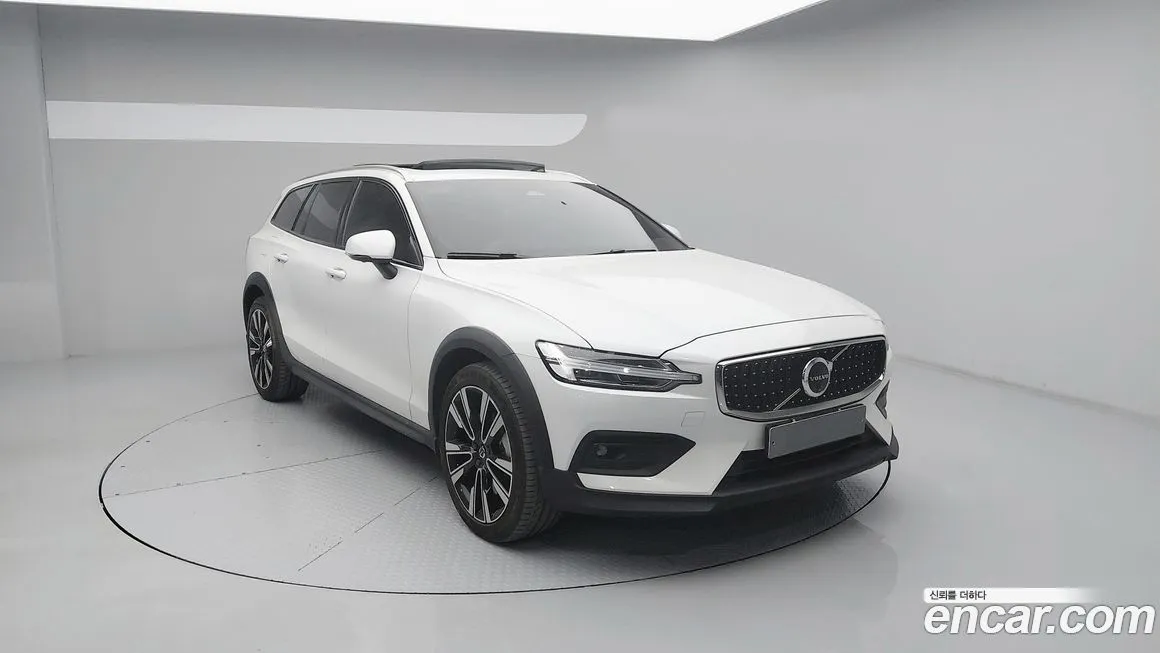 Volvo V60 2024 из KR, фото 4