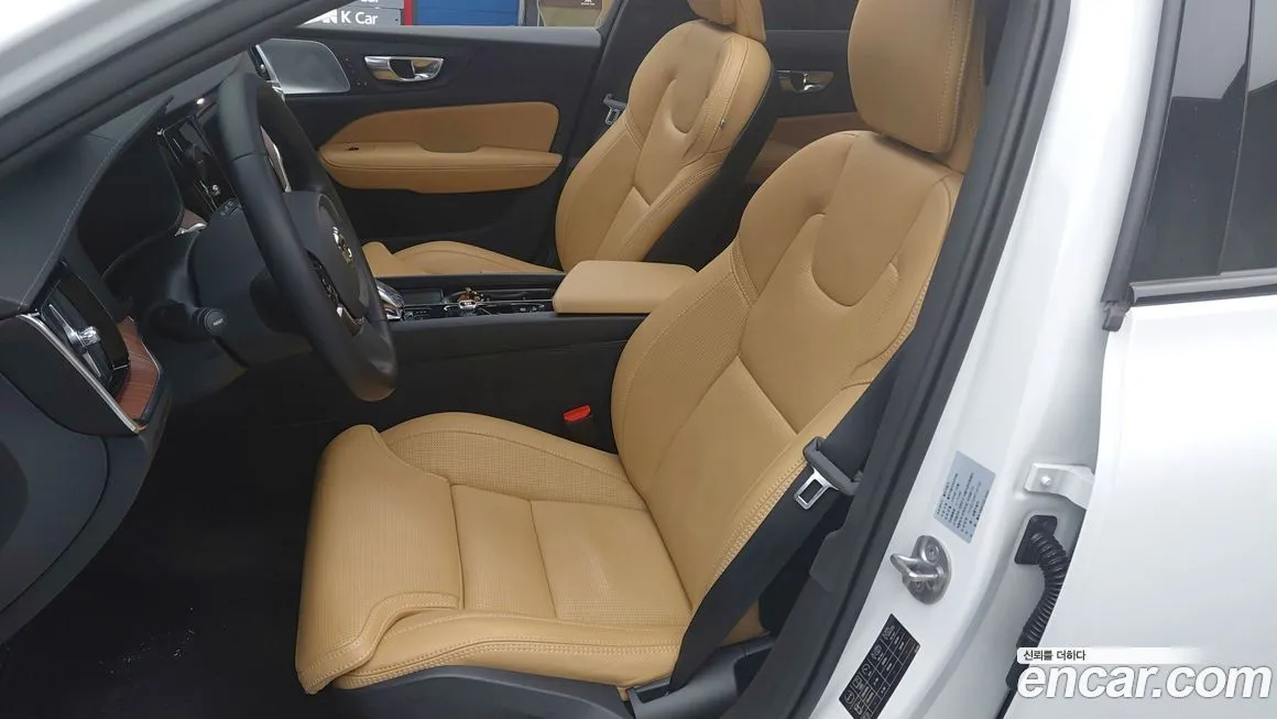 Volvo V60 2024 из KR, фото 7