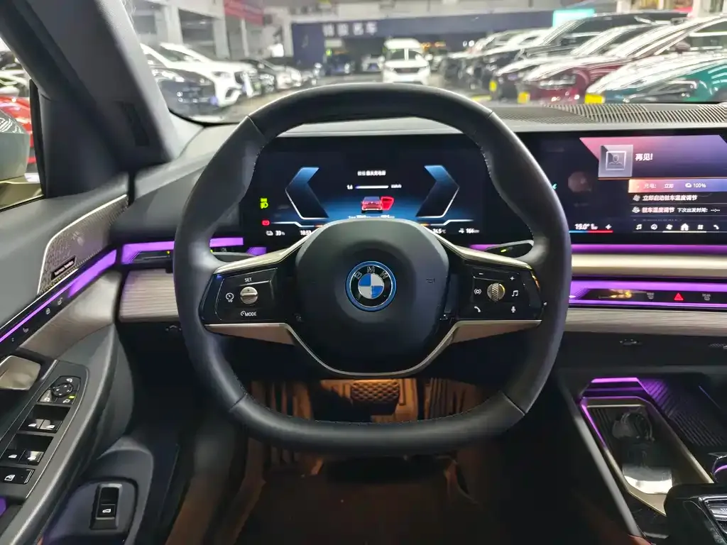 BMW i5 — фото 3