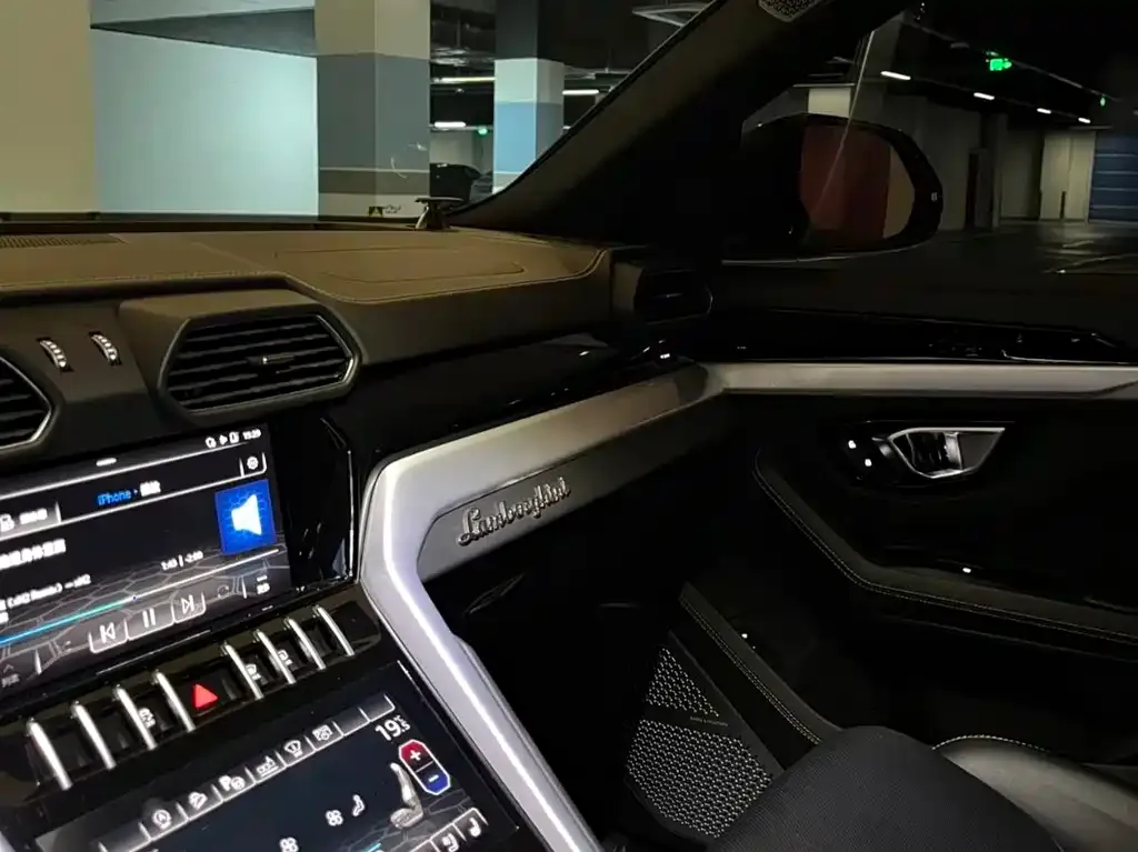 Lamborghini Urus 2021 из CN, фото 7