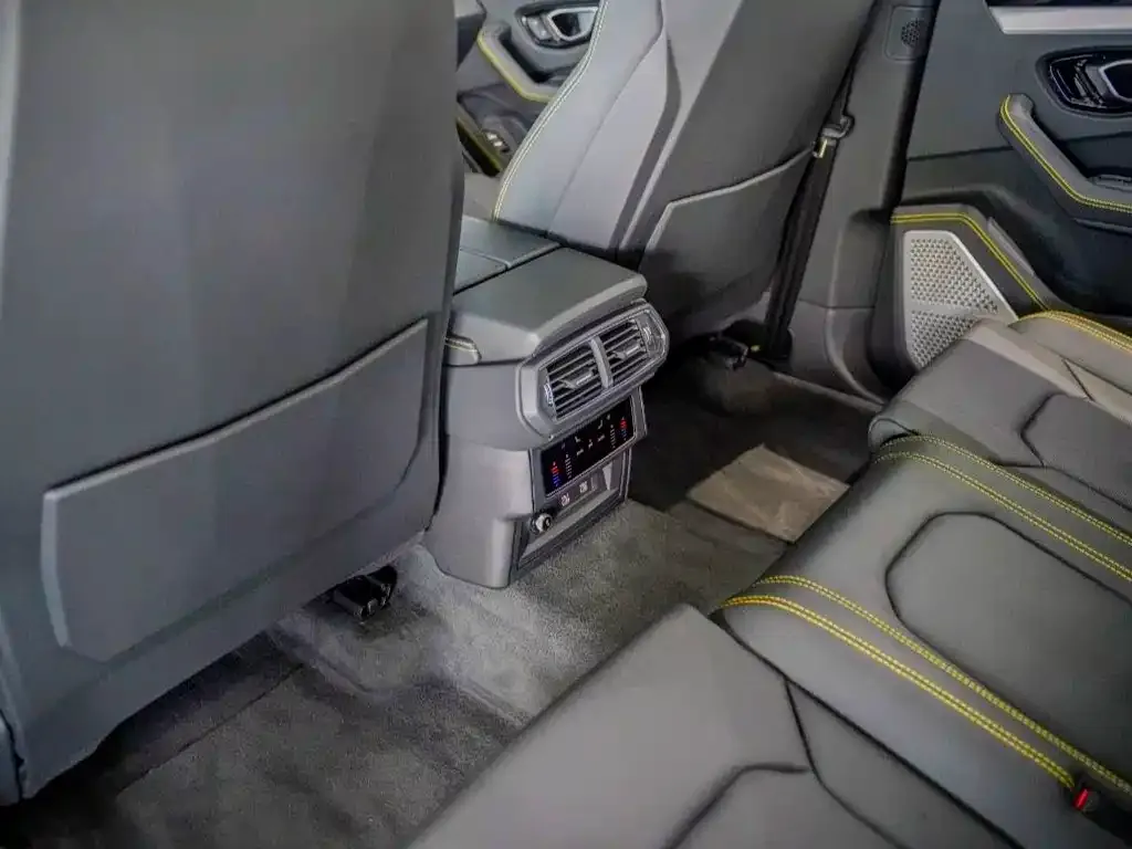 Lamborghini Urus 2021 из CN, фото 5