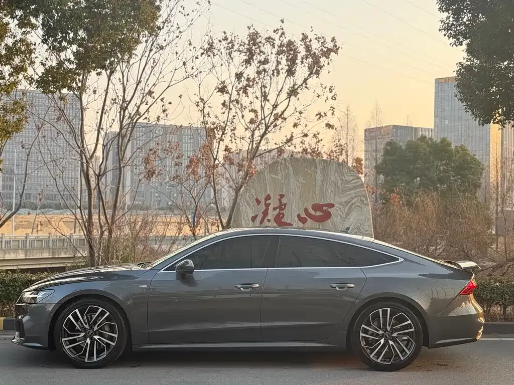 Audi A7 2024 из CN, фото 8