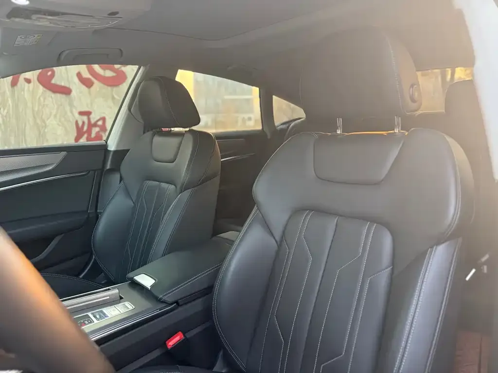 Audi A7 2024 из CN, фото 6