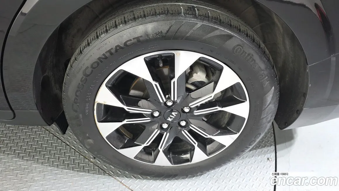 Kia Carnival — фото 10