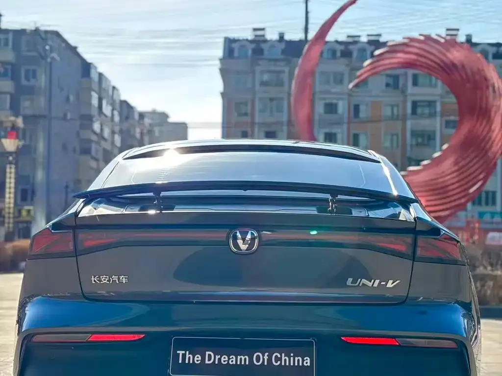 Changan UNI-V 2023 из CN, фото 3