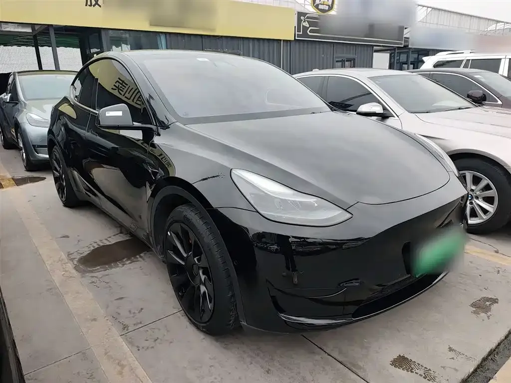 Tesla Model Y 2023 из CN, фото 3