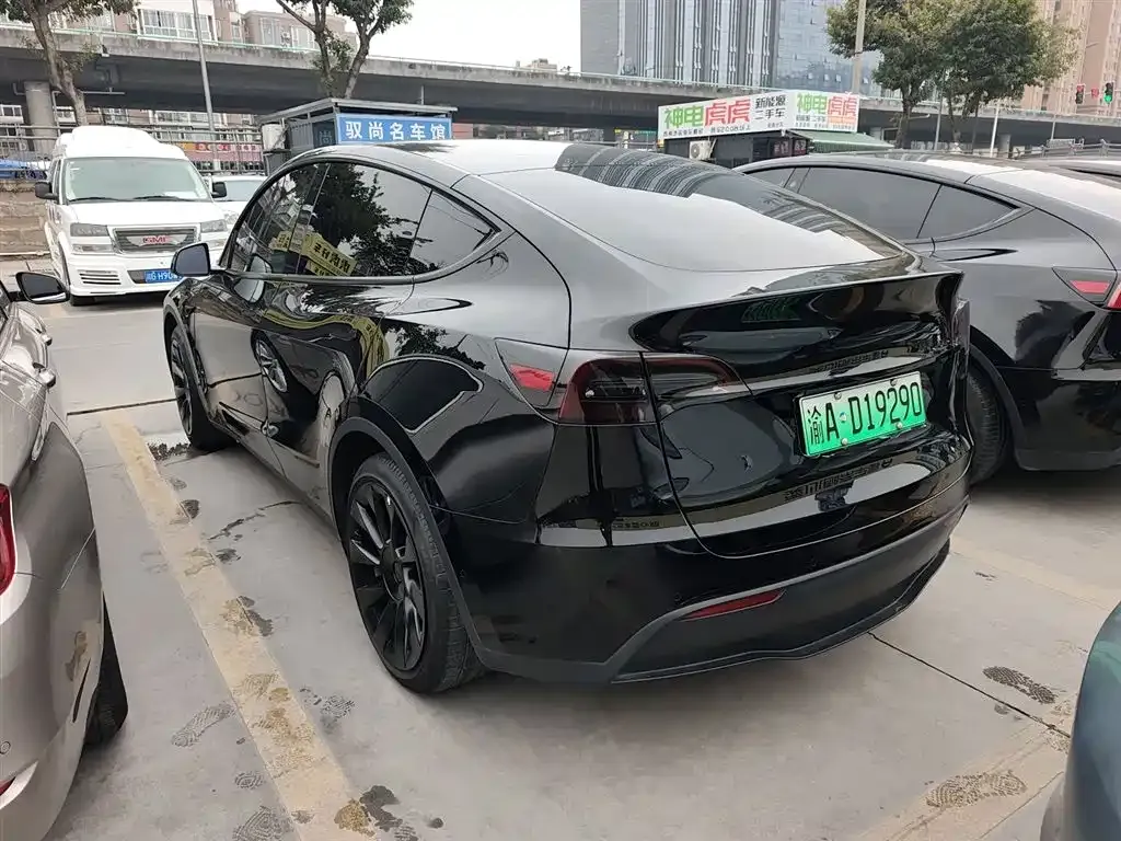 Tesla Model Y 2023 из CN, фото 8