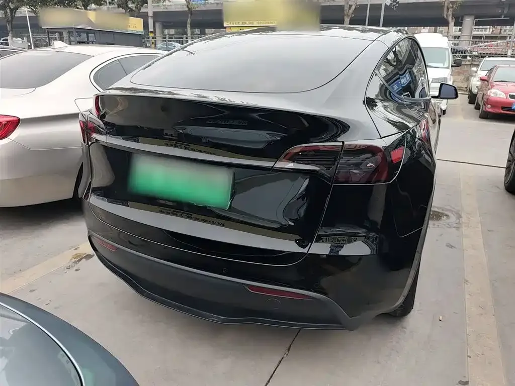 Tesla Model Y 2023 из CN, фото 9