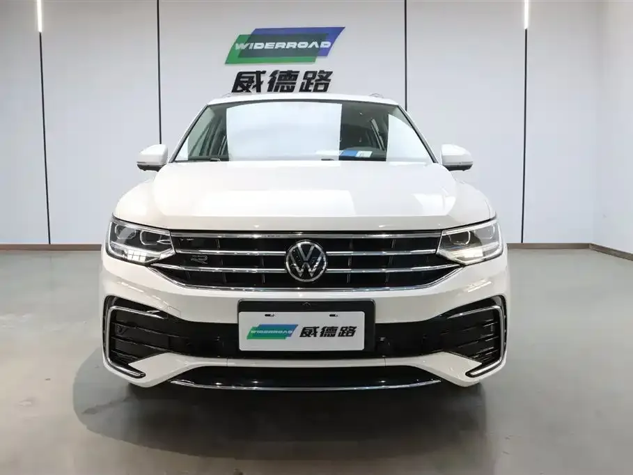 Volkswagen Tiguan L — фото 5