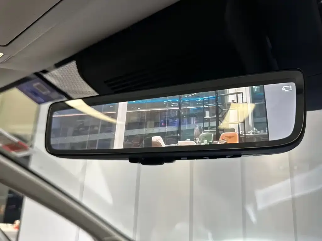 Toyota Alphard 2023 из CN, фото 3