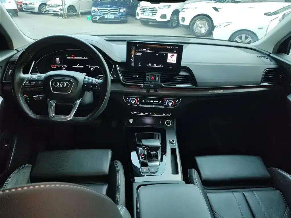 Audi Q5L 2021 из CN, фото 3