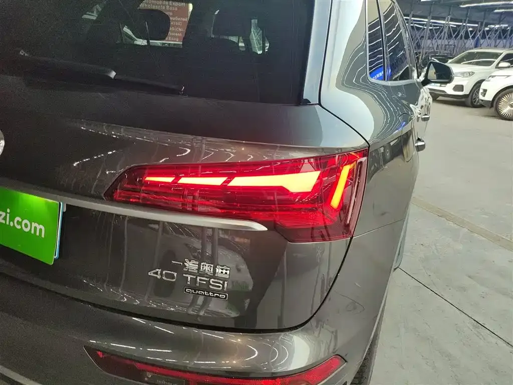Audi Q5L 2021 из CN, фото 2