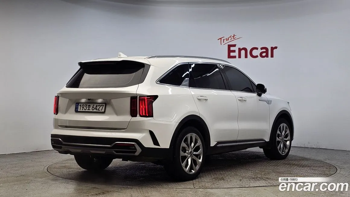 Kia Sorento — фото 4