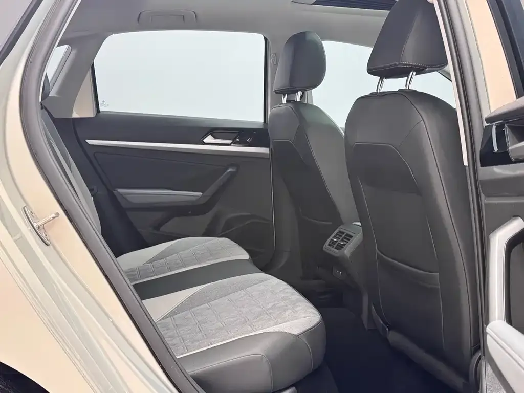 Volkswagen Lavida 2022 из CN, фото 7