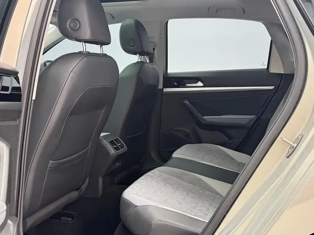 Volkswagen Lavida 2022 из CN, фото 6