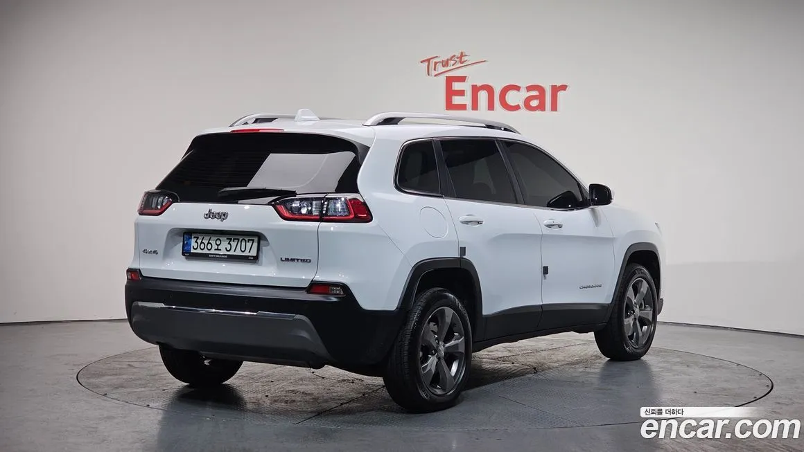 Jeep Cherokee 2021 из KR, фото 3