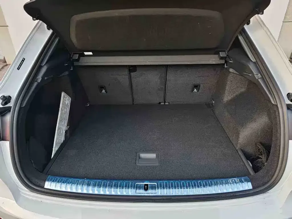 Audi Q3 2025 из CN, фото 2