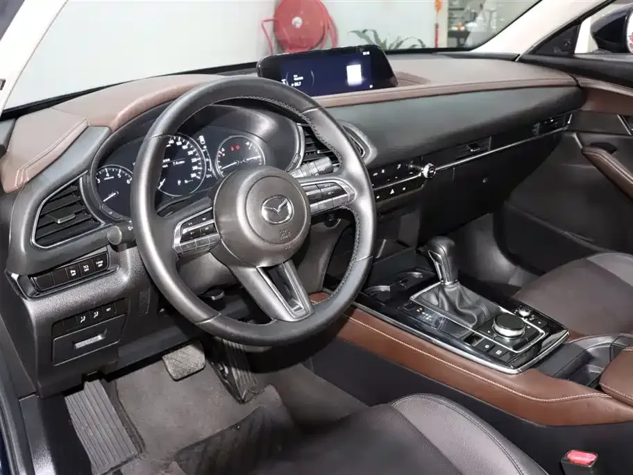 Mazda CX-30 2022 из CN, фото 10