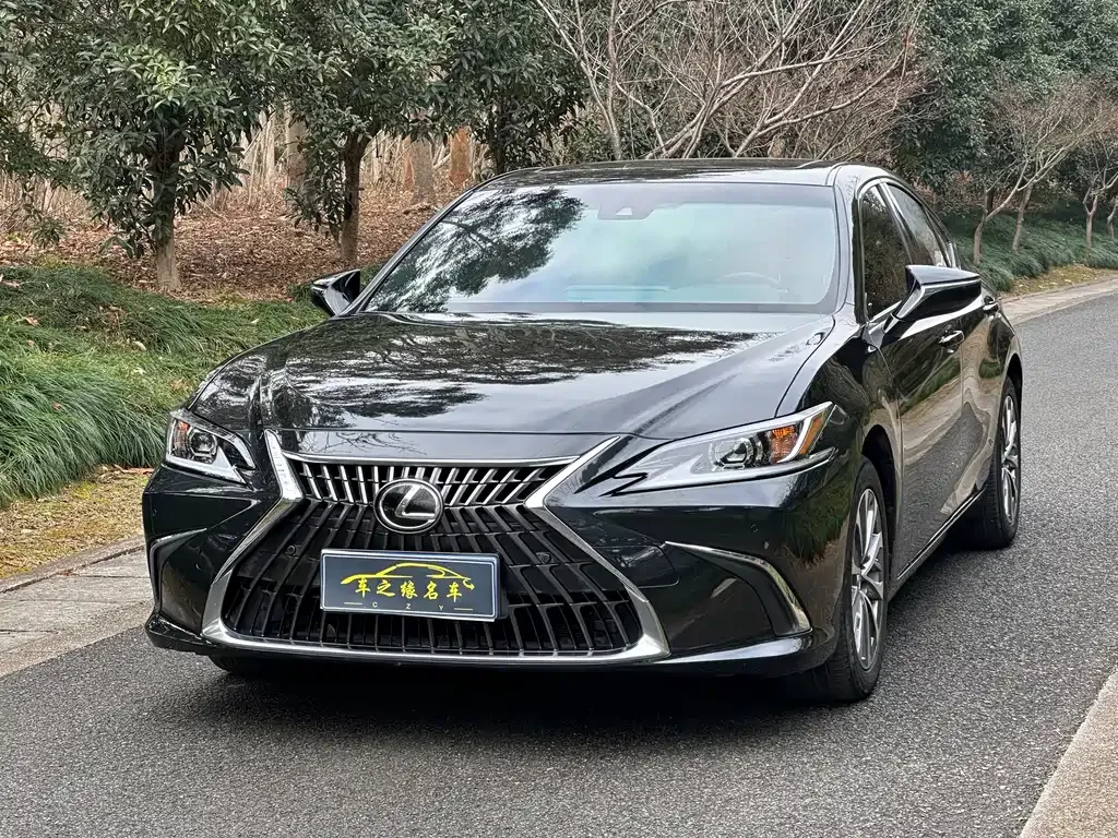 Lexus ES 2021 из CN, фото 1