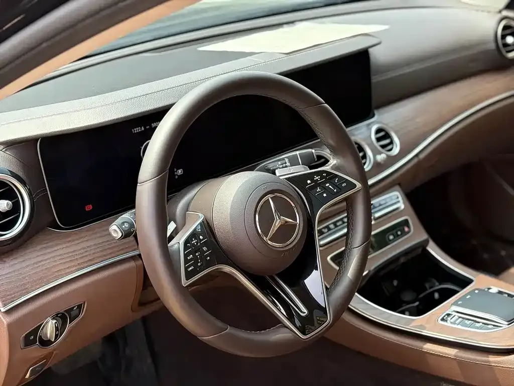 Mercedes-Benz E-Class 2023 из CN, фото 2