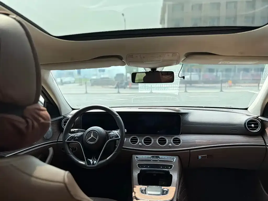 Mercedes-Benz E-Class 2023 из CN, фото 10