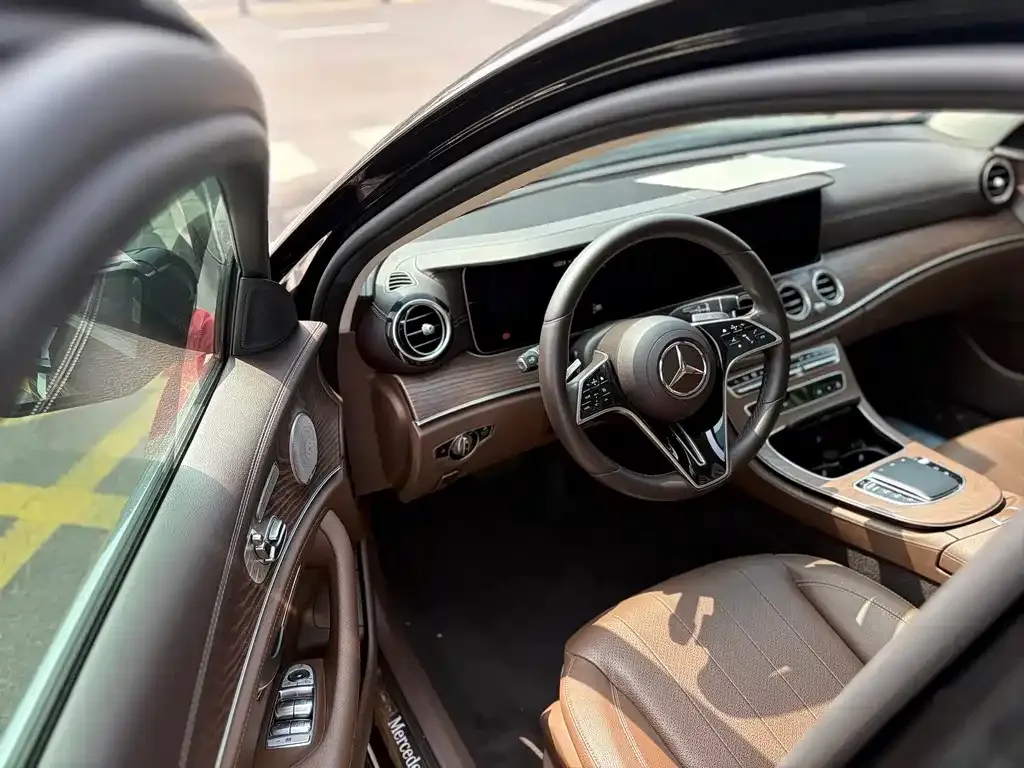 Mercedes-Benz E-Class 2023 из CN, фото 6