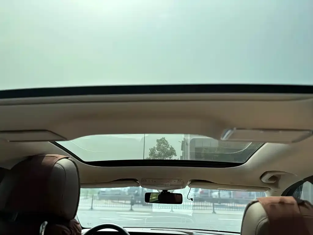 Mercedes-Benz E-Class 2023 из CN, фото 4