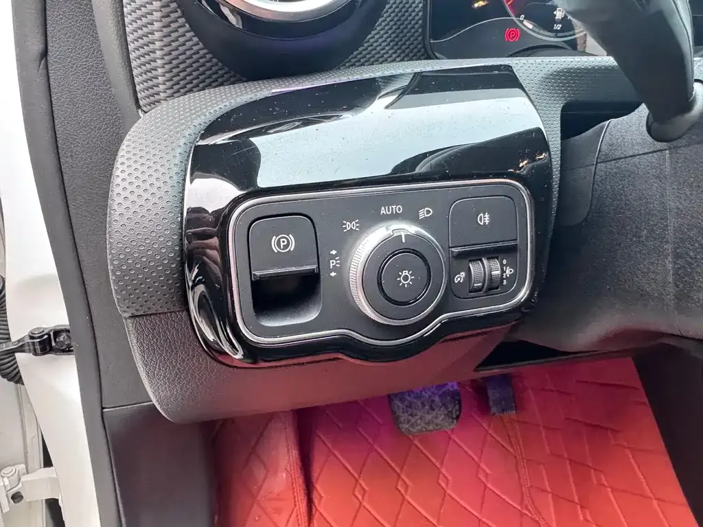 Mercedes-Benz A-Class 2022 из CN, фото 3