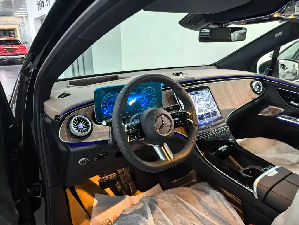 Mercedes-Benz EQE SUV 2025 из CN, фото 2