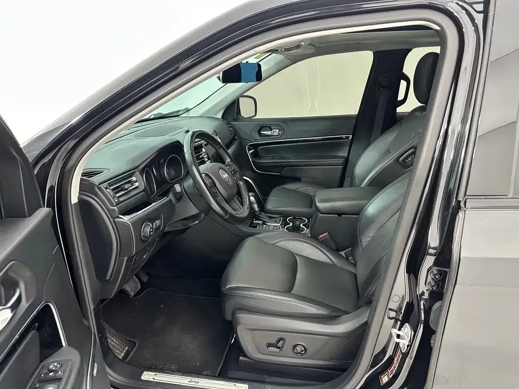 Jeep Grand Commander 2021 из CN, фото 6