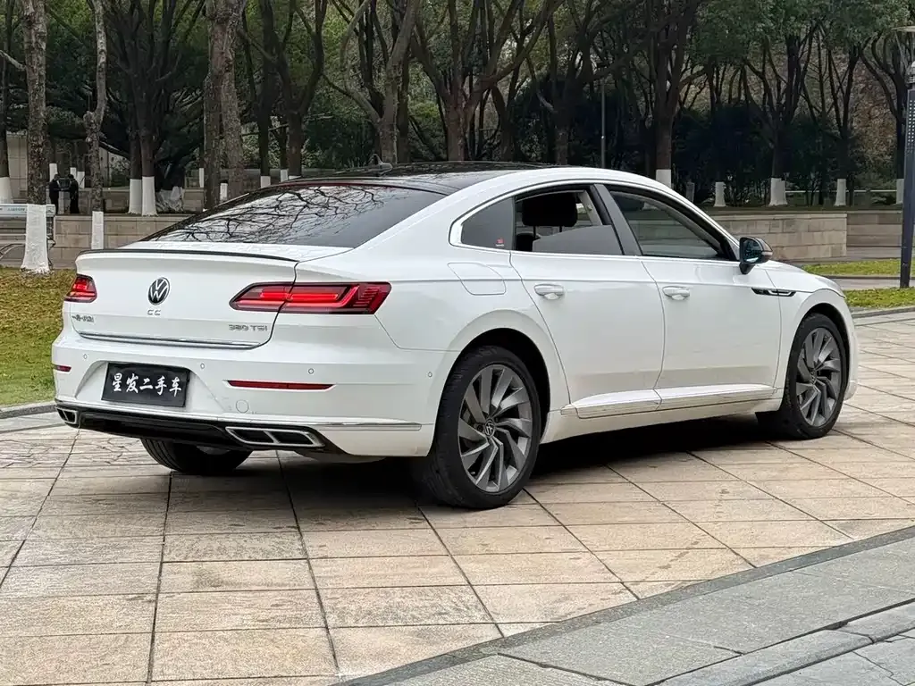 Volkswagen CC — фото 6