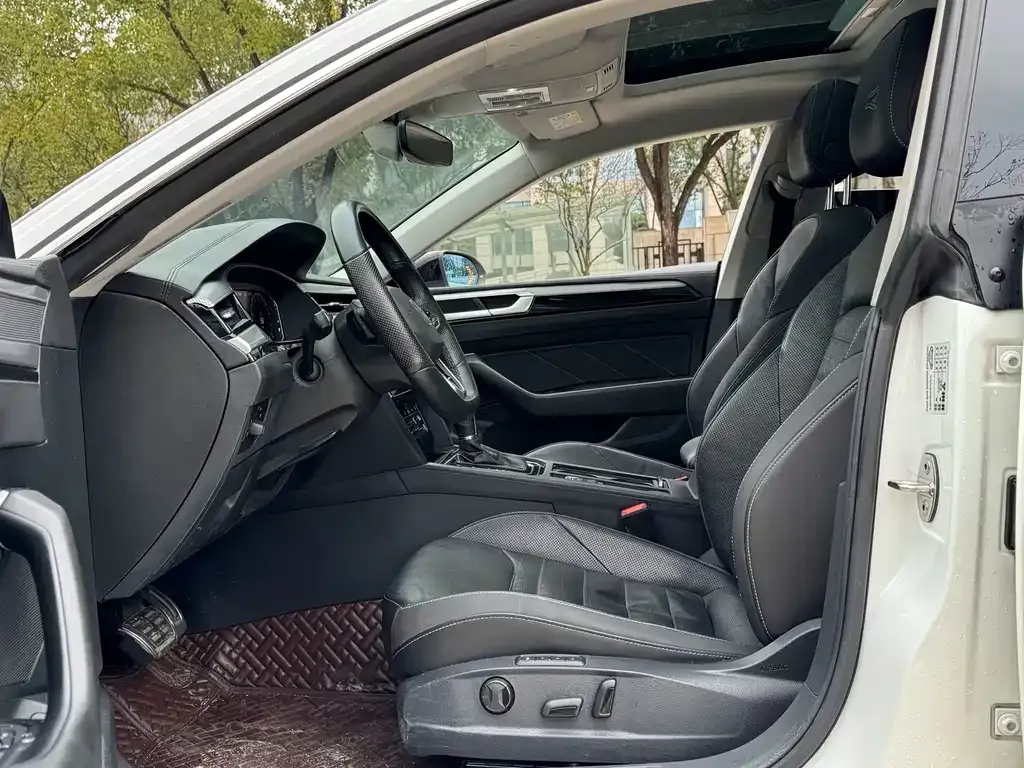 Volkswagen CC — фото 8